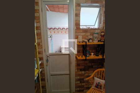 Sala de casa de condomínio à venda com 3 quartos, 90m² em Parada Inglesa, São Paulo