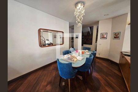 Casa à venda com 4 quartos, 500m² em Butantã, São Paulo