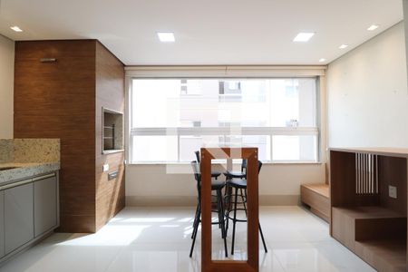 Varanda de apartamento para alugar com 3 quartos, 102m² em Santa Mônica, Uberlândia