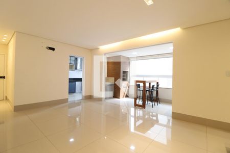 Sala de apartamento para alugar com 3 quartos, 102m² em Santa Mônica, Uberlândia