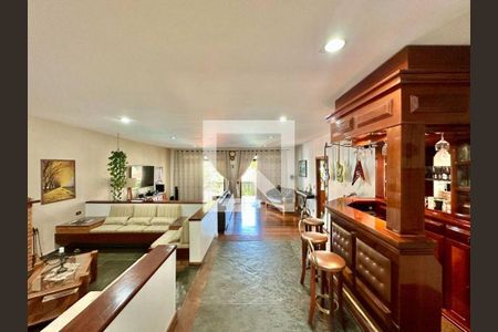Casa à venda com 5 quartos, 485m² em Parque dos Principes, São Paulo