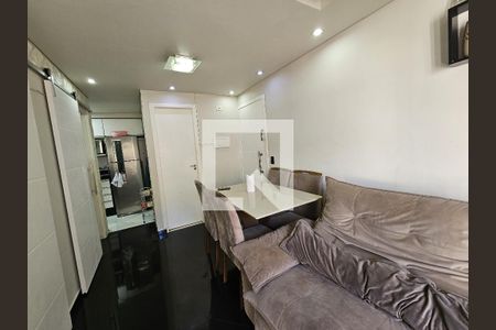 Quarto de apartamento à venda com 2 quartos, 40m² em Vila Lutécia, Santo André