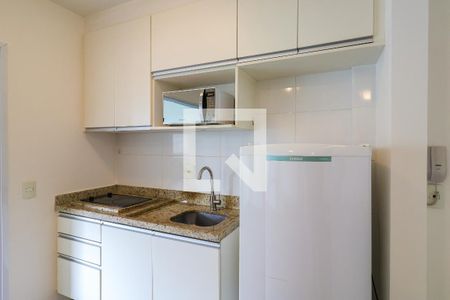Sala/cozinha de apartamento para alugar com 1 quarto, 38m² em Morumbi, São Paulo