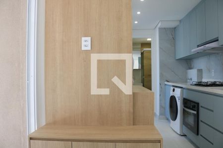 Sala de apartamento à venda com 2 quartos, 34m² em Parque Industrial Tomas Edson, São Paulo