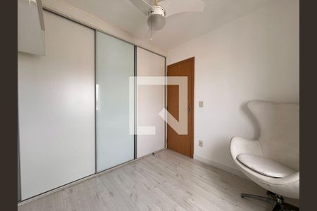 Quarto 3 de apartamento para alugar com 3 quartos, 91m² em Rio Branco, Porto Alegre