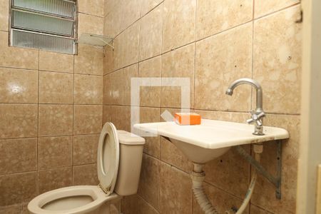 Banheiro de casa para alugar com 1 quarto, 100m² em Parada Xv de Novembro, São Paulo
