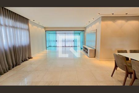 Apartamento à venda com 4 quartos, 192m² em Carmo, Belo Horizonte