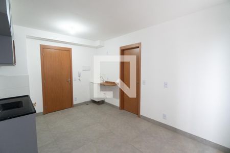 Sala/Cozinha de apartamento para alugar com 1 quarto, 27m² em Jardim Oriental, São Paulo