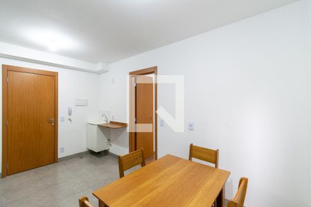 Sala/Cozinha de apartamento para alugar com 1 quarto, 27m² em Jardim Oriental, São Paulo