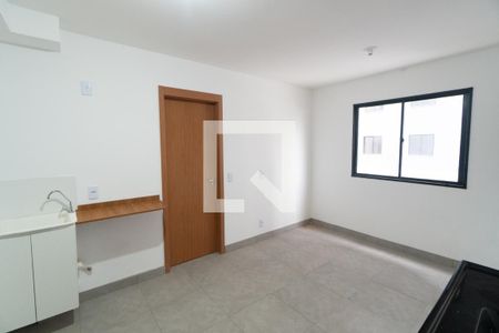 Sala/Cozinha de apartamento para alugar com 1 quarto, 27m² em Jardim Oriental, São Paulo