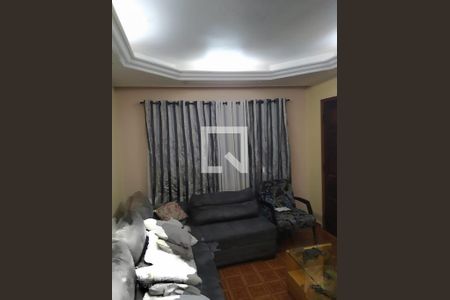 Casa à venda com 3 quartos, 240m² em Jardim Las Vegas, Santo André
