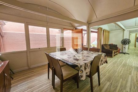 Casa para alugar com 2 quartos, 170m² em Jardim Virginia, Guarujá