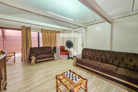 Casa para alugar com 2 quartos, 170m² em Jardim Virginia, Guarujá