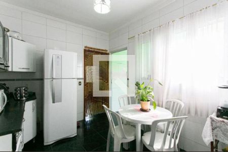 Casa à venda com 3 quartos, 84m² em Vila Carrão, São Paulo