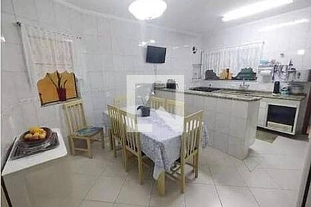 Casa à venda com 4 quartos, 200m² em Nova Gerti, São Caetano do Sul