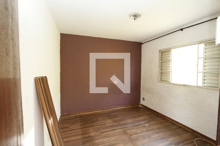 Quarto 1 de casa à venda com 2 quartos, 60m² em Caiçaras, Belo Horizonte