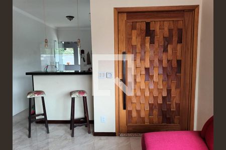 Casa para alugar com 3 quartos, 350m² em Jardim Atlântico Leste, Maricá