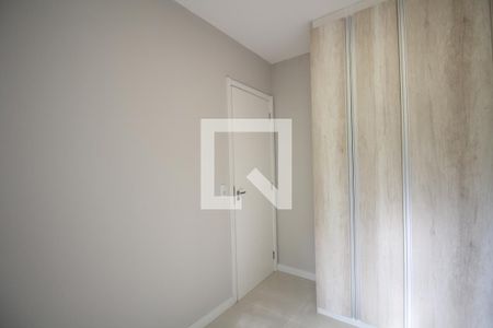 Quarto 2 de apartamento para alugar com 2 quartos, 44m² em Jardim Leonidas Moreira, São Paulo