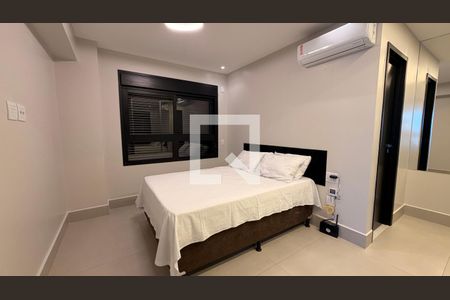 Quarto Suíte 1 de apartamento para alugar com 2 quartos, 69m² em Setor Bueno, Goiânia