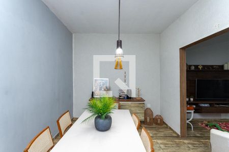 Sala de casa à venda com 4 quartos, 180m² em Vila Ipojuca, São Paulo
