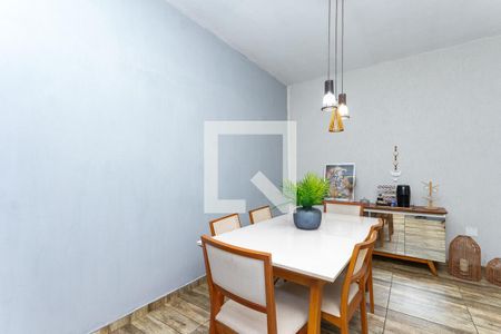 Sala de casa à venda com 4 quartos, 180m² em Vila Ipojuca, São Paulo