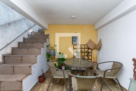 Hall de casa à venda com 4 quartos, 180m² em Vila Ipojuca, São Paulo