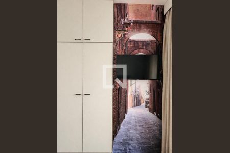 Quarto de kitnet/studio para alugar com 1 quarto, 40m² em Funcionários, Belo Horizonte