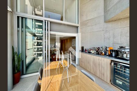 Varanda de apartamento à venda com 1 quarto, 80m² em Cerqueira César, São Paulo