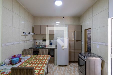 Sala e Cozinha de casa à venda com 3 quartos, 240m² em Vila Nova Uniao, São Paulo