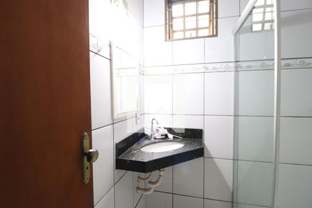 Banheiro Social de casa para alugar com 3 quartos, 200m² em Nova Uberlândia, Uberlândia