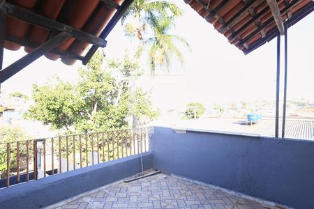 Varanda da Sala de casa para alugar com 2 quartos, 45m² em Boa Vista, Belo Horizonte