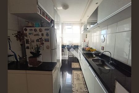 cozinha de apartamento à venda com 3 quartos, 130m² em Europa, Contagem