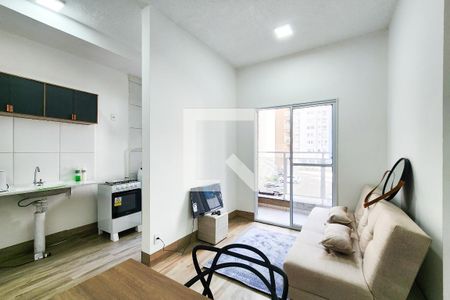 Sala  de apartamento para alugar com 2 quartos, 42m² em Santo Cristo, Rio de Janeiro