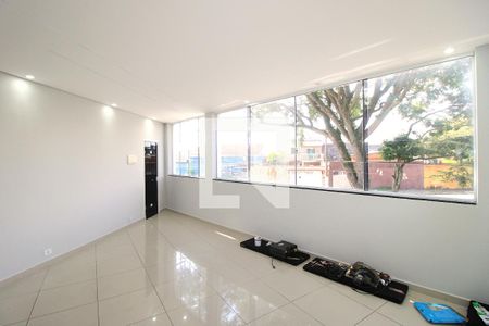 Sala de casa para alugar com 2 quartos, 180m² em Jardim Camargo Novo, São Paulo