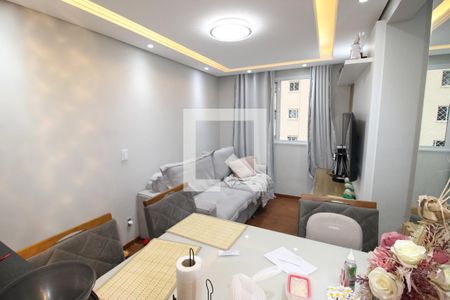 Sala / Cozinha de apartamento à venda com 2 quartos, 41m² em Itaquera, São Paulo