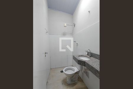 Banheiro de casa para alugar com 1 quarto, 45m² em Pacaembu, Uberlândia