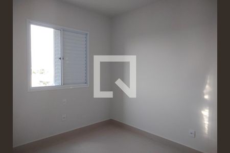 Quarto 2 de apartamento para alugar com 2 quartos, 48m² em Tibery, Uberlândia