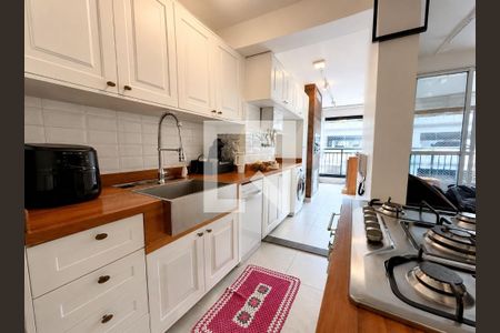 Cozinha de apartamento à venda com 3 quartos, 94m² em Barra Funda, São Paulo