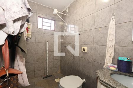 Banheiro do Quarto 2 de casa à venda com 3 quartos, 156m² em Vila Uniao, Goiânia