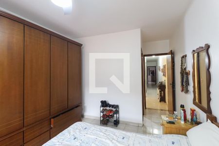 Casa à venda com 3 quartos, 131m² em Vila Rosa, São Paulo