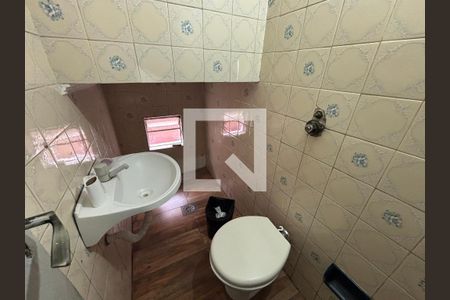 Lavabo de casa à venda com 3 quartos, 170m² em Jardim Santo Elias, São Paulo