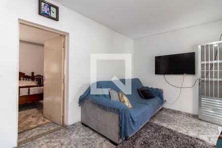 Sala de casa para alugar com 6 quartos, 250m² em Vila Dionisia, São Paulo