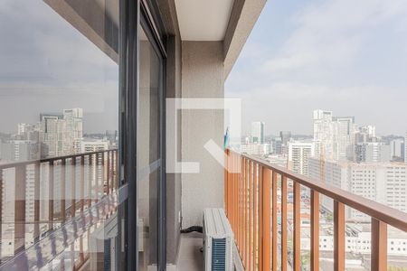 Varanda de kitnet/studio à venda com 1 quarto, 25m² em Pinheiros, São Paulo