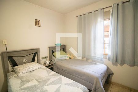 QUARTO 1 de casa à venda com 4 quartos, 220m² em Parque Peruche, São Paulo