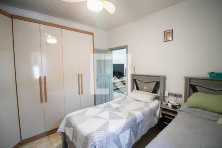 QUARTO 1 de casa à venda com 4 quartos, 220m² em Parque Peruche, São Paulo