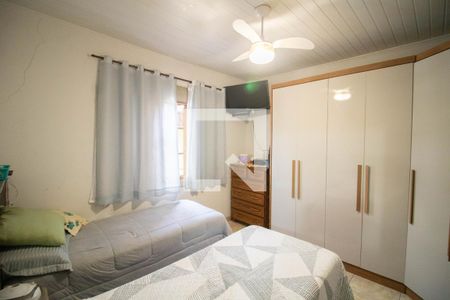 QUARTO 1 de casa à venda com 4 quartos, 220m² em Parque Peruche, São Paulo