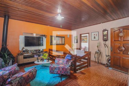 Sala de casa à venda com 4 quartos, 300m² em Teresópolis, Porto Alegre