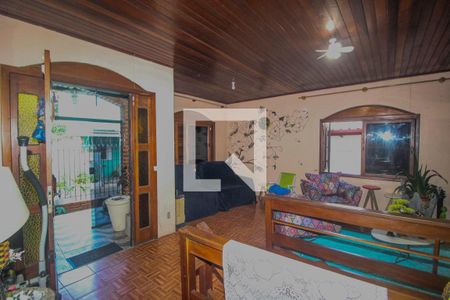 Sala de casa à venda com 4 quartos, 300m² em Teresópolis, Porto Alegre