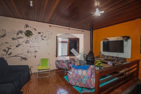 Sala de casa à venda com 4 quartos, 300m² em Teresópolis, Porto Alegre