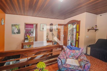 Sala de casa à venda com 4 quartos, 300m² em Teresópolis, Porto Alegre